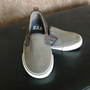Gap Slip Ons Size 6